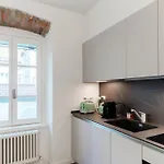 Sunflower Apartment -The House Of Travelers